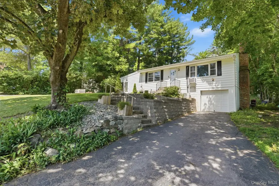 23 Dupay Road, Pleasant Valley, NY 12569 - #3