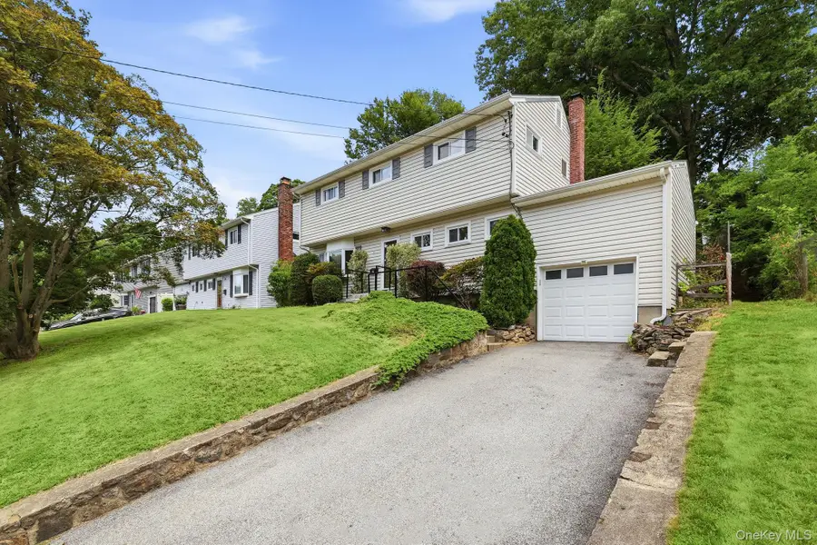 24 Valley View Terrace, Mount Kisco, NY 10549 - #2