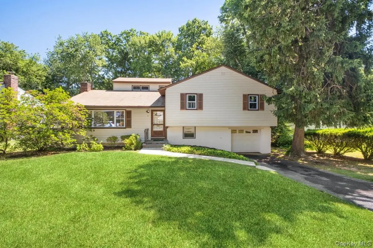 5 Hemlock Road, Hartsdale, NY 10530 - #1