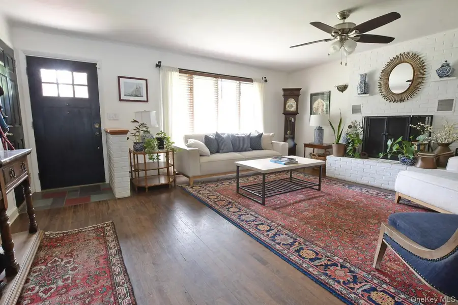 50 Deer Drive, Sound Beach, NY 11789 - #3