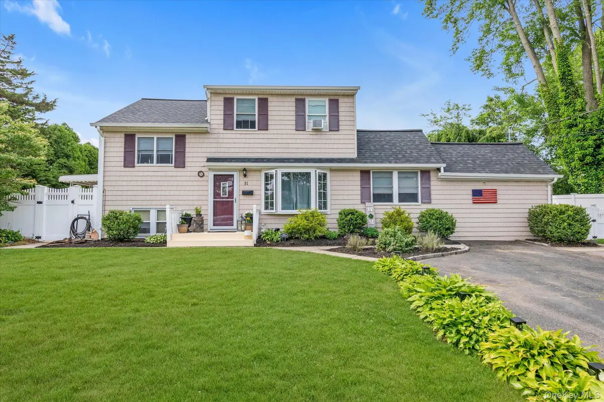 31 Sherwood Drive, East Islip, NY 11730 - #1