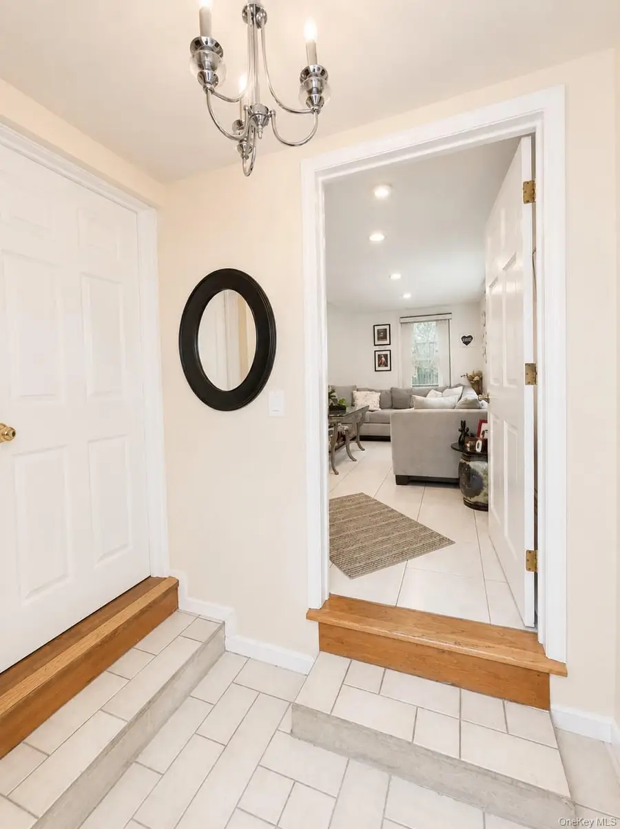 110 Roosevelt Avenue, Inwood, NY 11096 - #2
