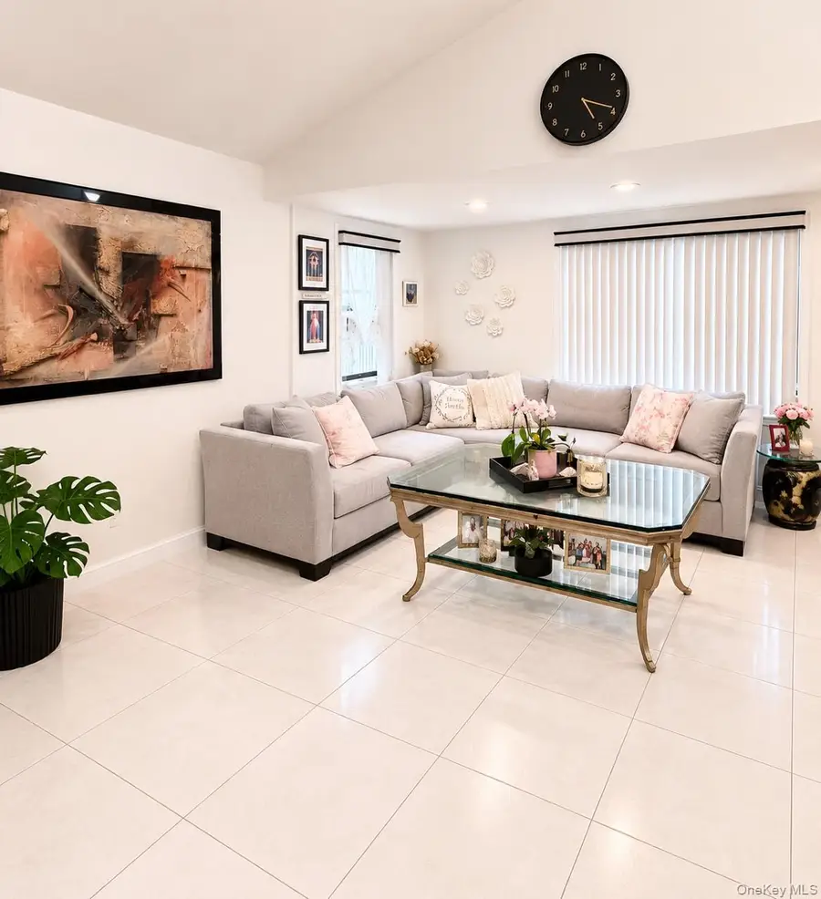 110 Roosevelt Avenue, Inwood, NY 11096 - #3