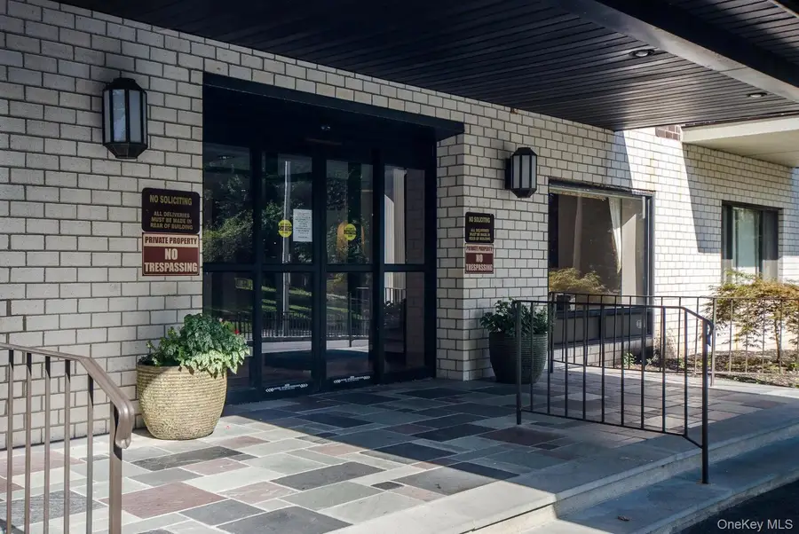 160 Academy Street #10N, Poughkeepsie, NY 12601 - #3