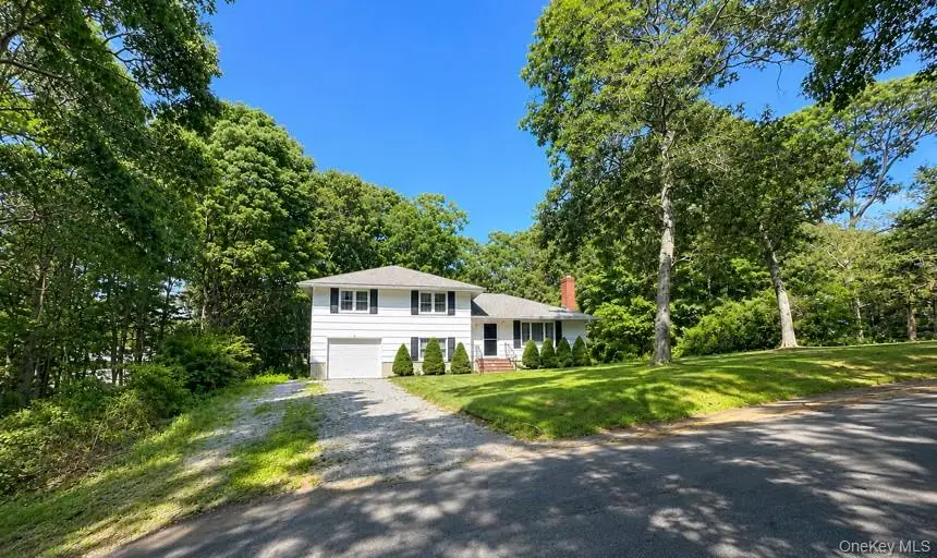 185 Holden Avenue, Cutchogue, NY 11935 - #1