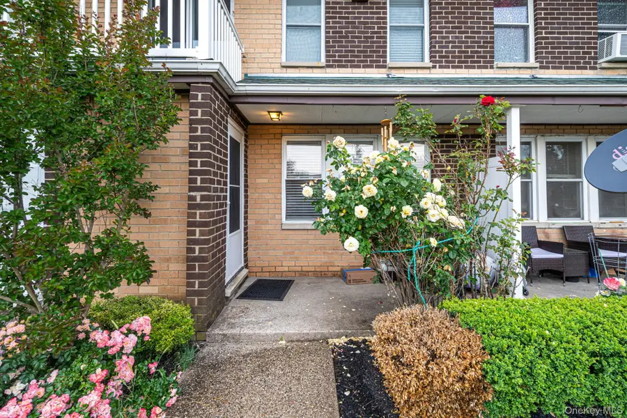 312 Artist Lake Drive #312, Middle Island, NY 11953 - #3