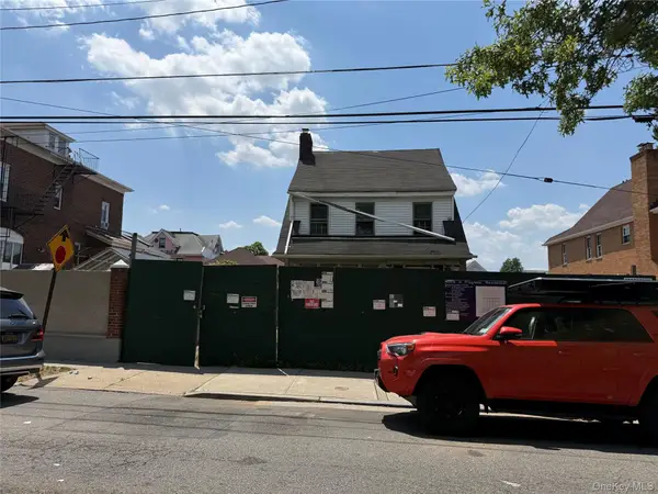 8334 169th Street, Jamaica Hills, NY 11432