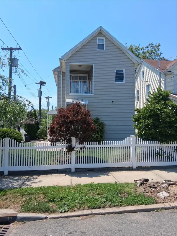 11142 209th Street, Queens Village, NY 11429