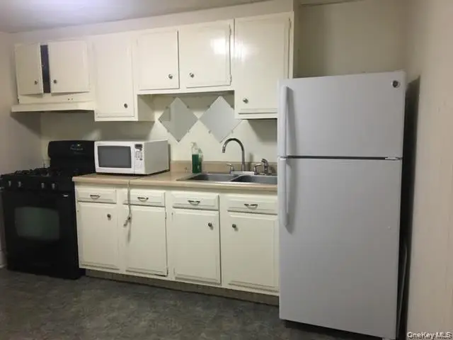 13 Benton Avenue, Middletown, NY 10940 - #3