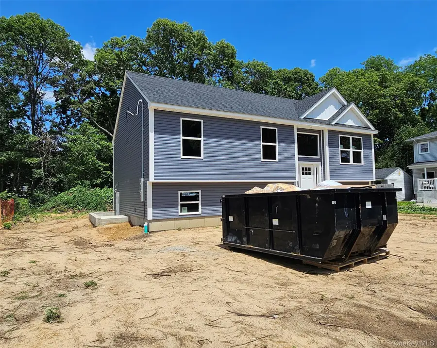 5 A Stuart Road, Shirley, NY 11967 - #2