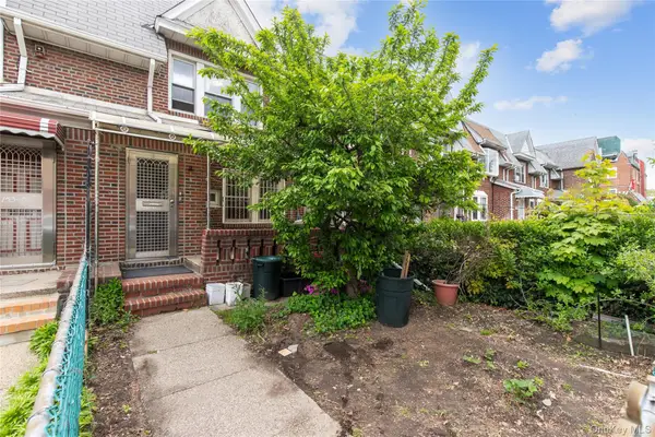 15335 60th Avenue, Flushing, NY 11355