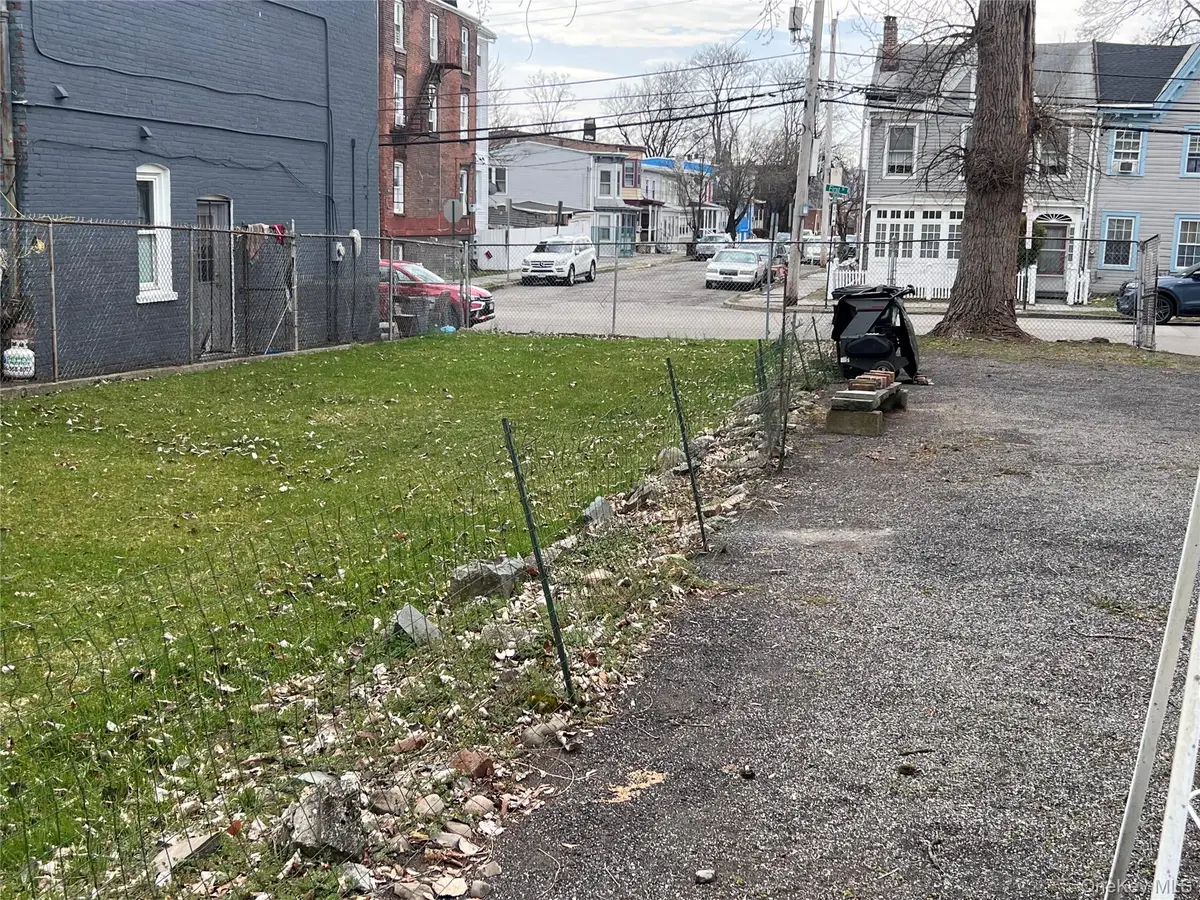 286 1st Street, Newburgh, NY 12550 - #1