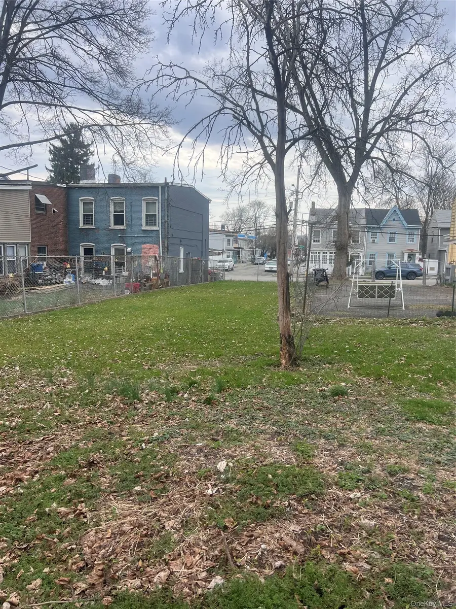 286 1st Street, Newburgh, NY 12550 - #2