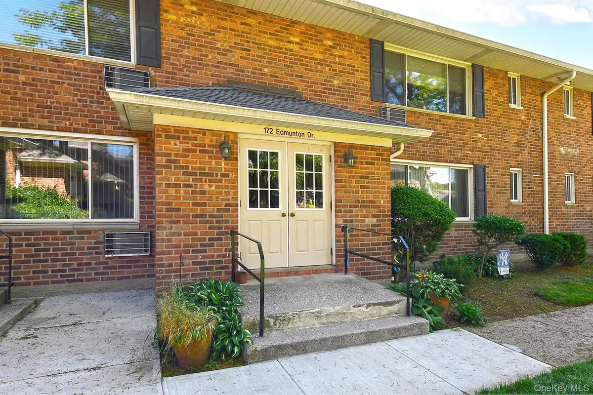 172 Edmunton Drive #D9, North Babylon, NY 11703 - #1