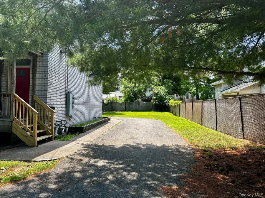 7 Columbus Street, New Windsor, NY 12553 - #2