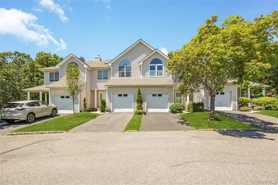 1302 Willow Pond Drive, Riverhead, NY 11901 - #3