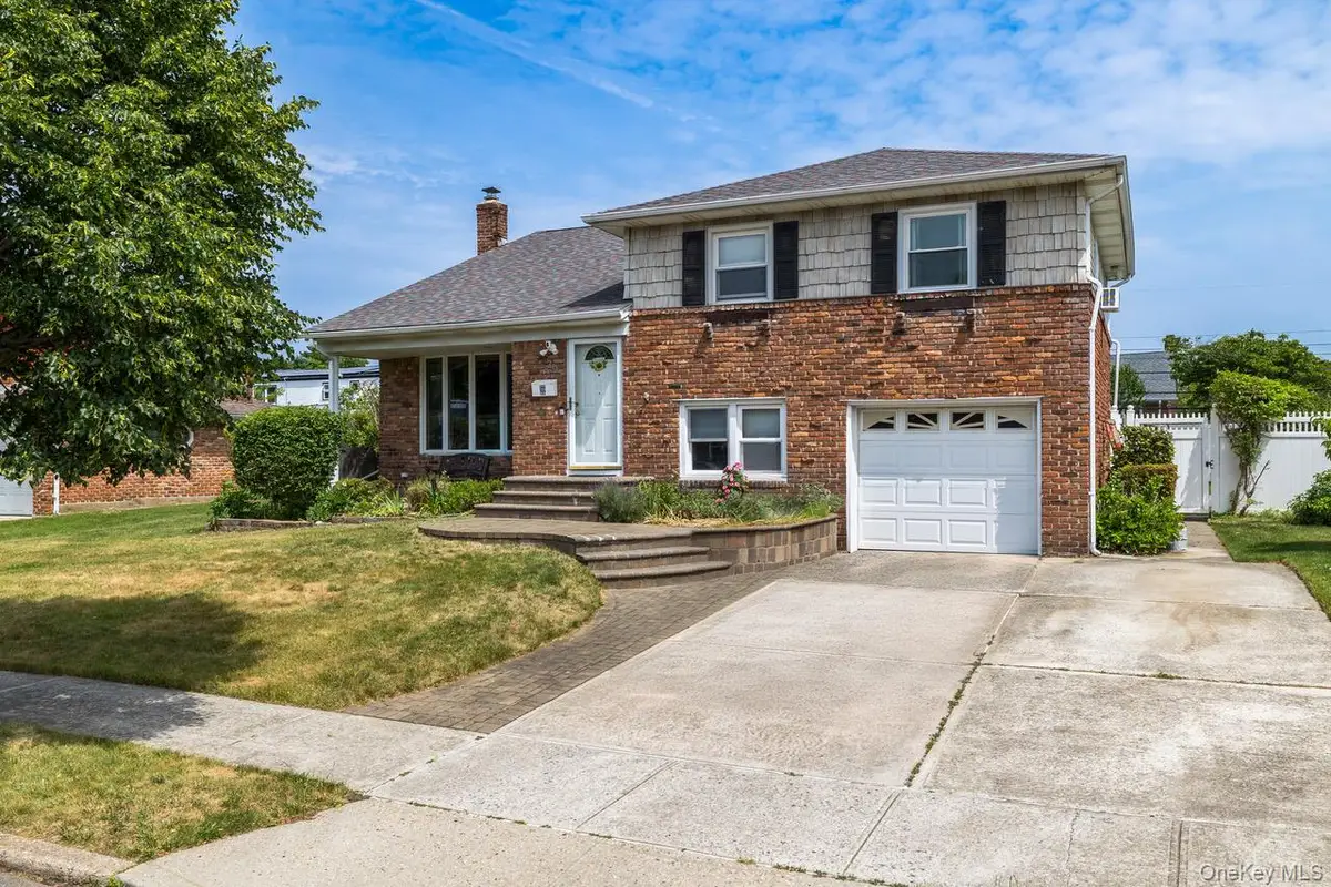 39 Grant Street, Farmingdale, NY 11735 - #1