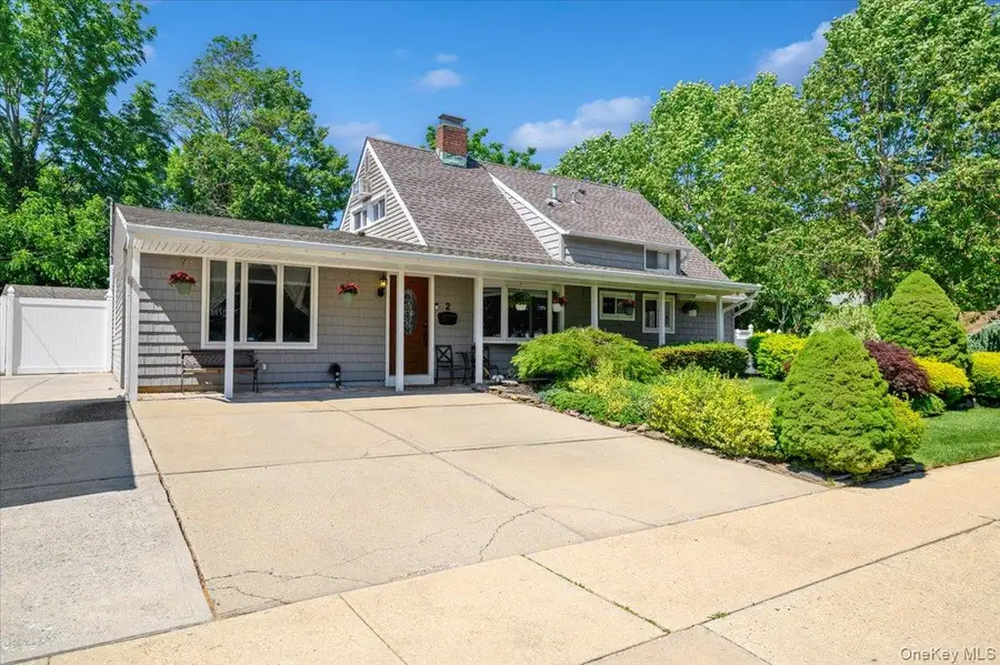 2 Bridge Lane, Hicksville, NY 11801 - #2