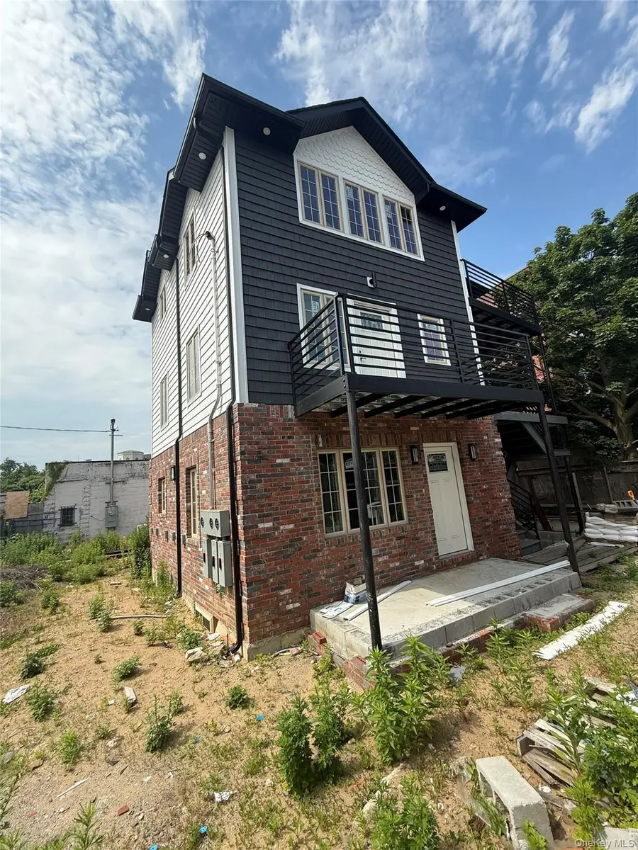 9430 Albert Road, Ozone Park, NY 11417 - #2