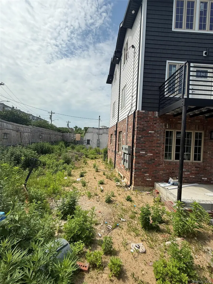 9430 Albert Road, Ozone Park, NY 11417 - #3
