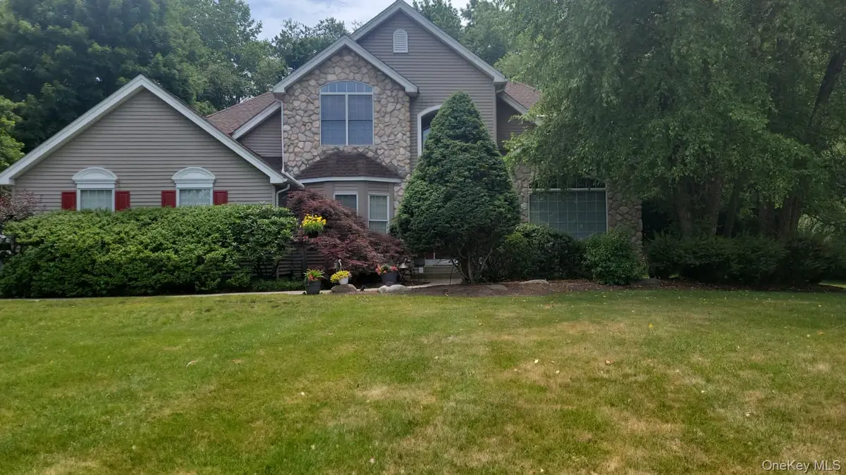 7 Birdie Drive, Suffern, NY 10901 - #1