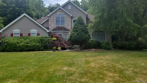 7 Birdie Drive, Suffern, NY 10901