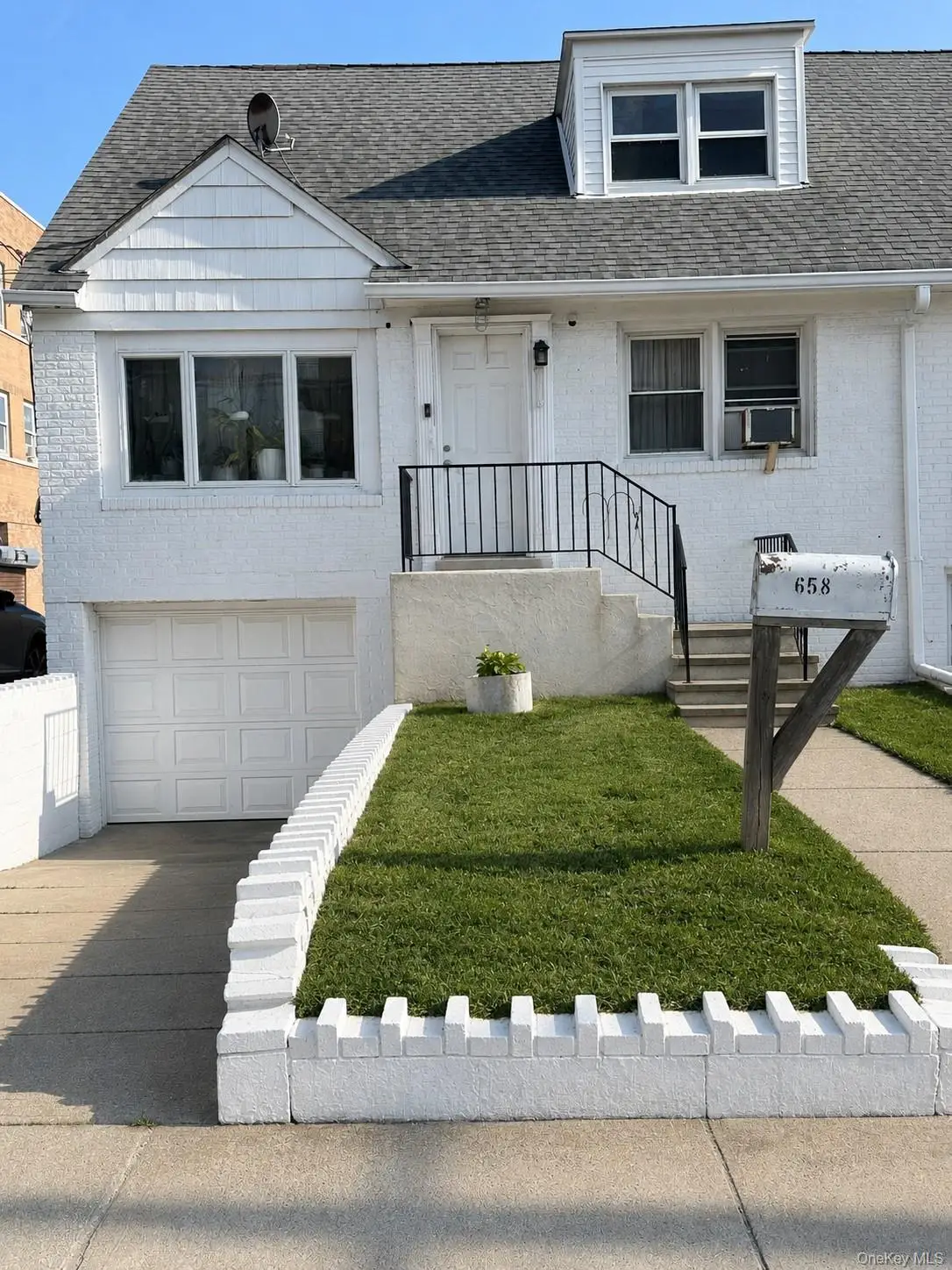 658 W Broadway, Long Beach, NY 11561 - #1