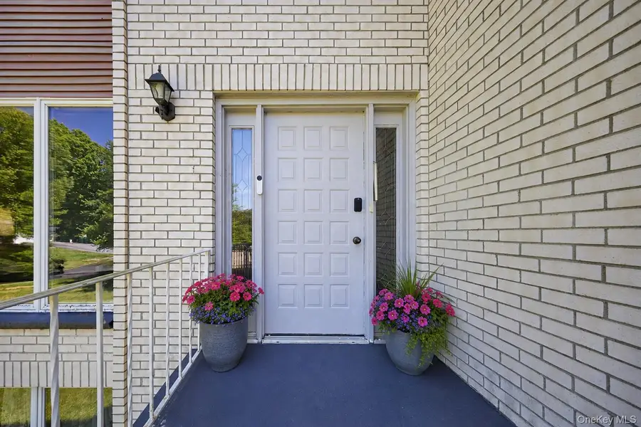 10 Schnabl Court, Wappingers Falls, NY 12590 - #3