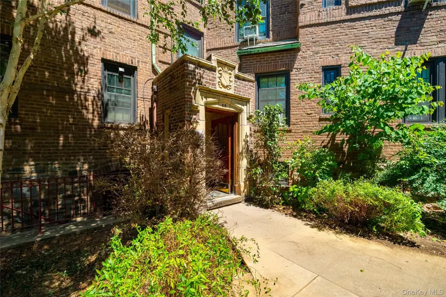 525 W 238th Street #1G, Bronx, NY 10463 - #3