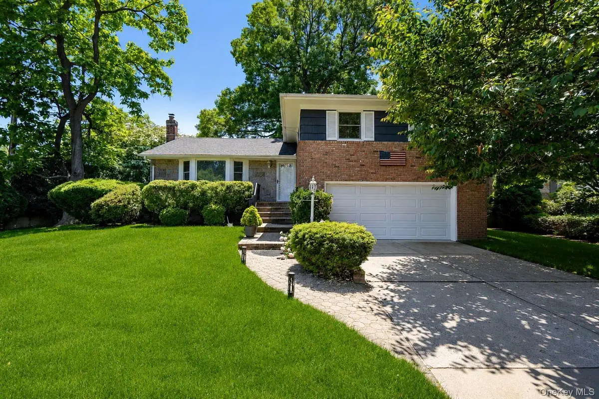 128 Atkinson Road, Rockville Centre, NY 11570 - #1