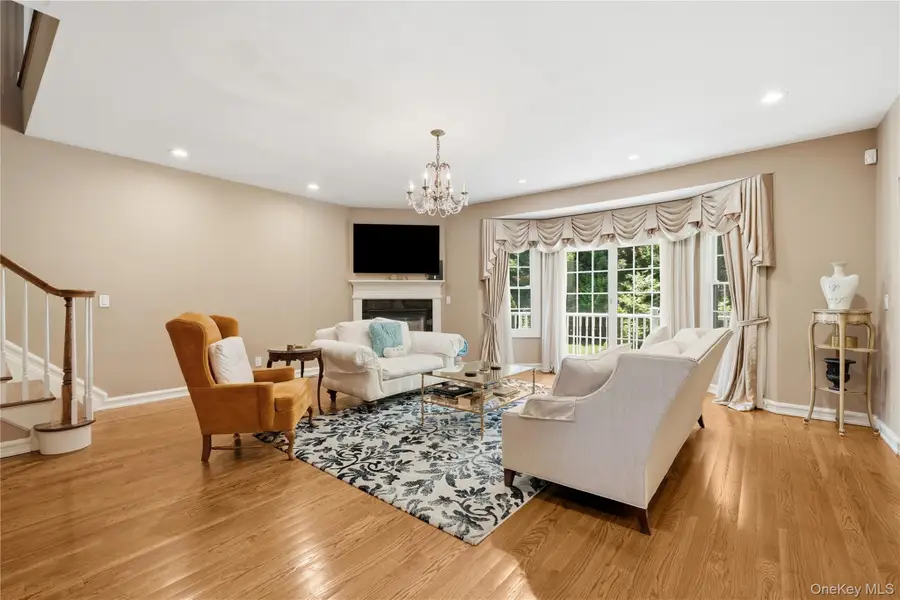 5 Daniels Way, Bay Shore, NY 11706 - #3