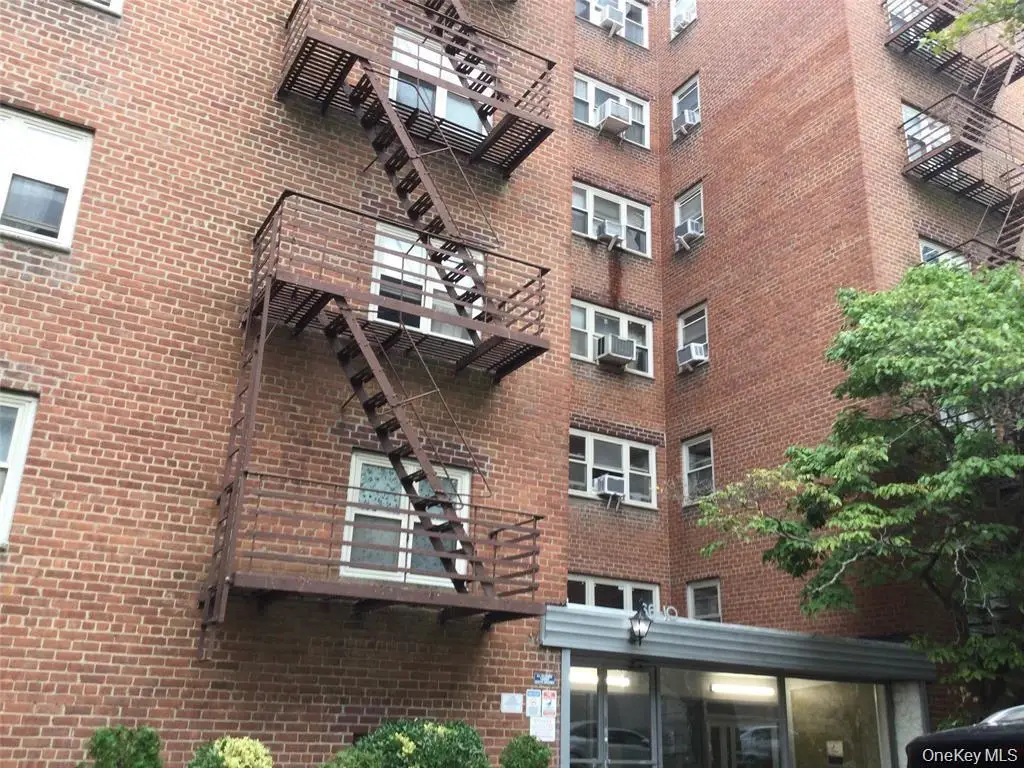 66-10 149 St #3F, Flushing, NY 11367 - #1