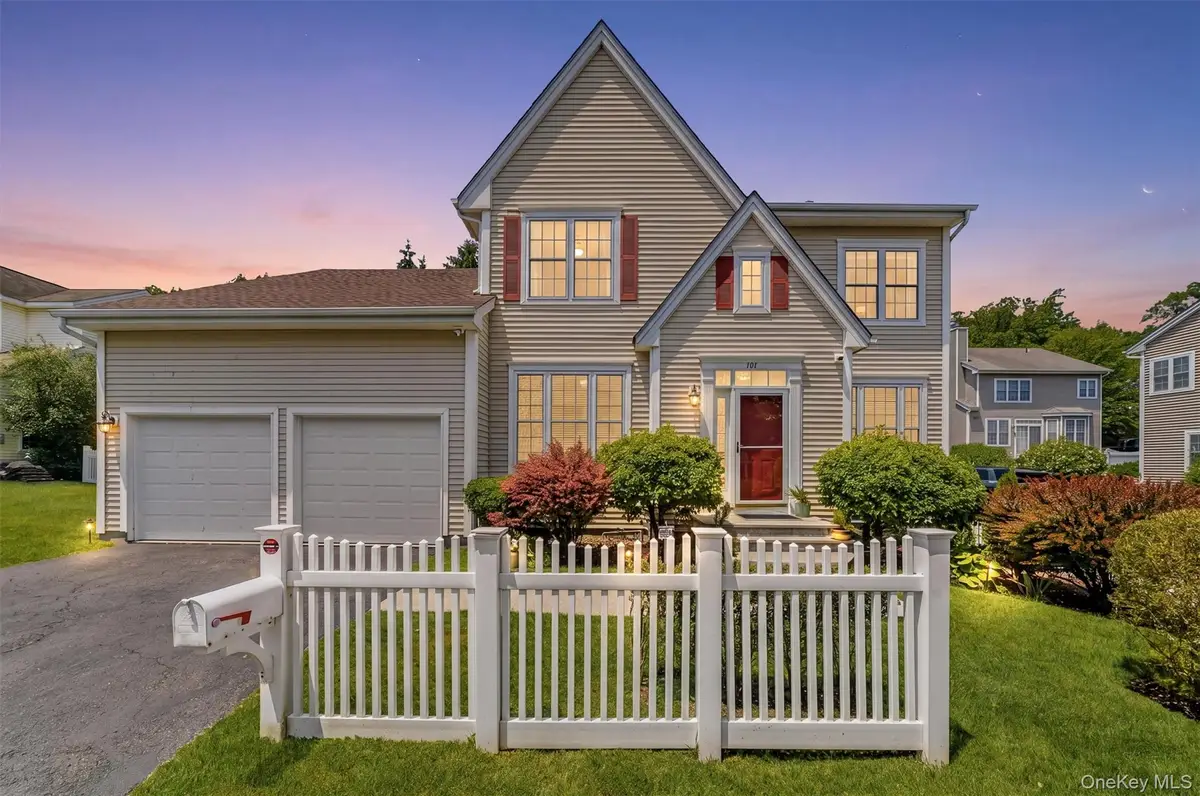 151 Classic Court, White Plains, NY 10603 - #1