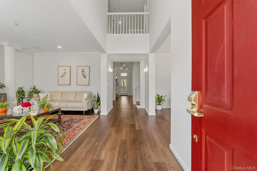 151 Classic Court, White Plains, NY 10603 - #3