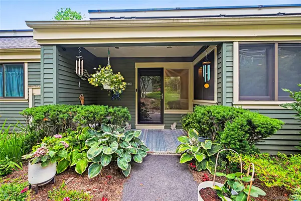 34 Heritage Hills Unit #c, Somers, NY 10589