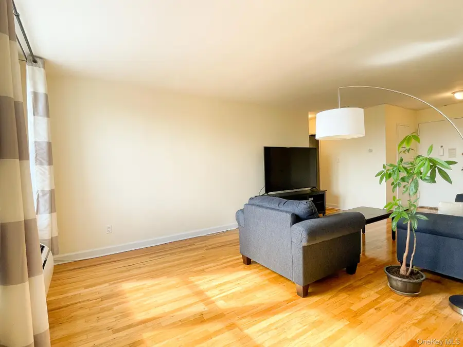 15105 Cross Island Parkway #2C, Whitestone, NY 11357 - #3