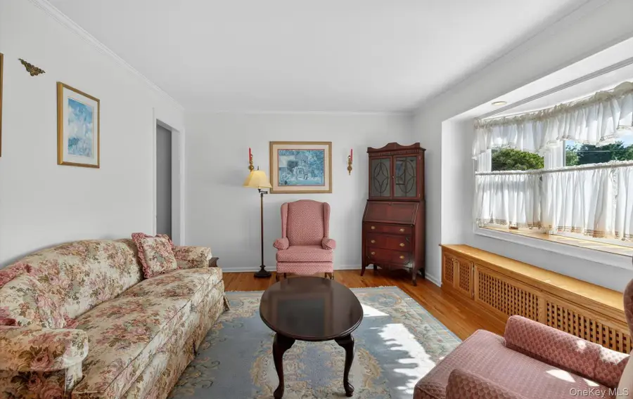 88 Philadelphia Avenue, Massapequa Park, NY 11762 - #3