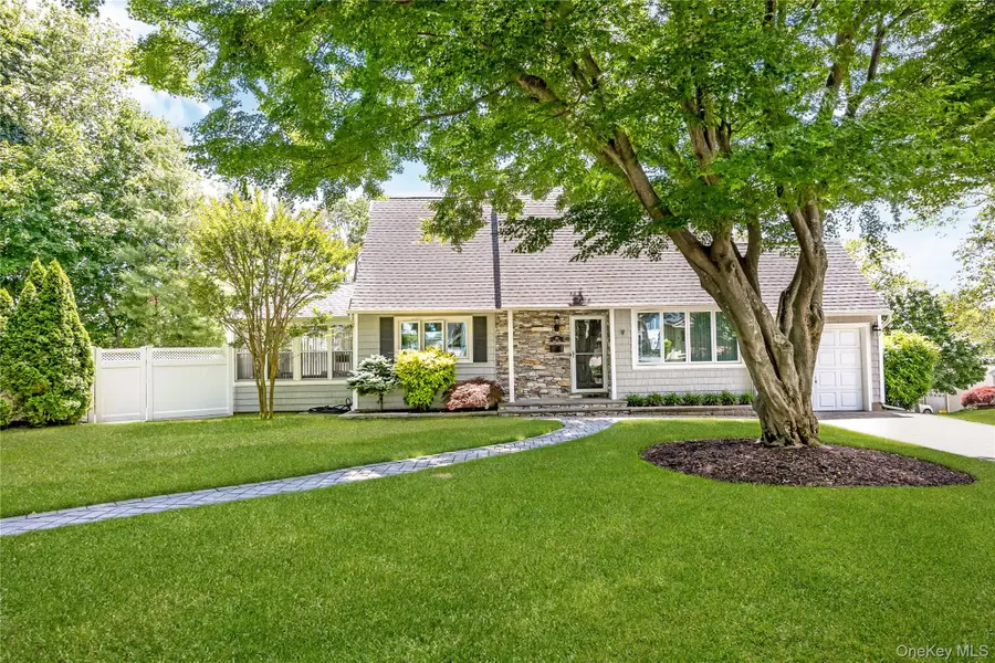 34 Ridge Road, Farmingdale, NY 11735 - #3
