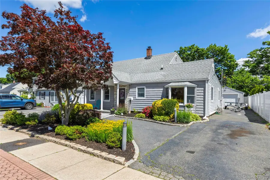 51 Cliff Lane, Levittown, NY 11756 - #3