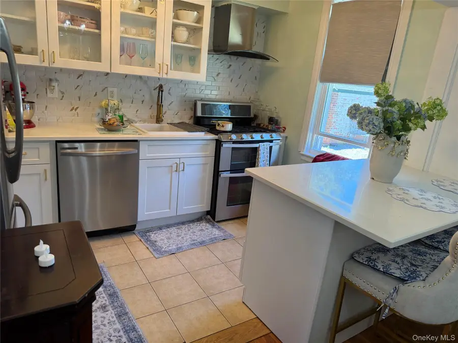 494 S Ocean Avenue #1 L, Freeport, NY 11520 - #3