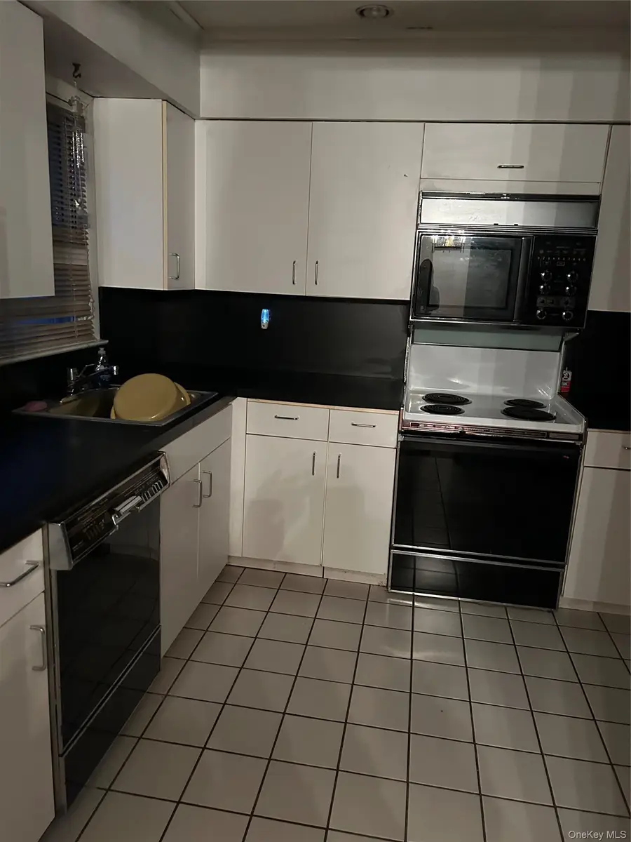 Address Withheld By Seller, Farmingdale, NY 11735 - #3