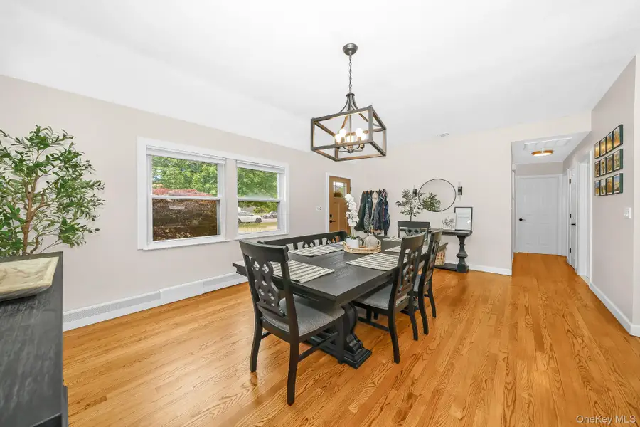 2 Michael Avenue, Bellport, NY 11713 - #3