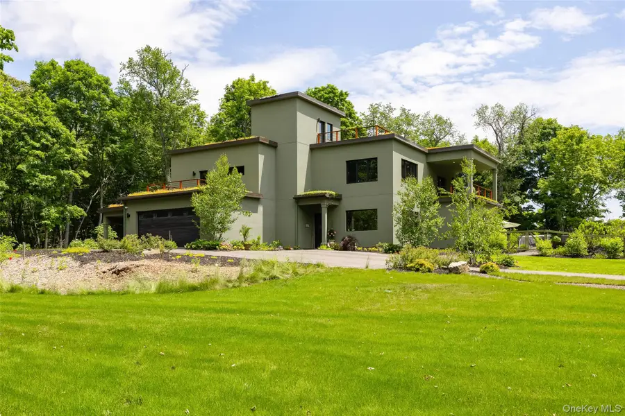215 Smith Road, Poughkeepsie, NY 12603 - #2