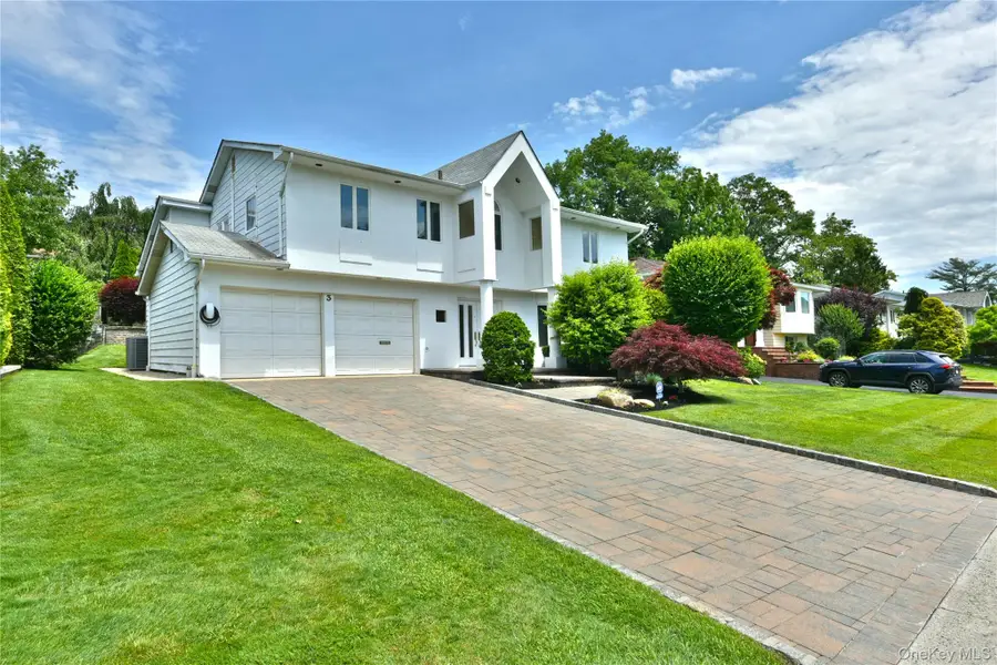 3 Joy Drive, Manhasset Hills, NY 11040 - #2