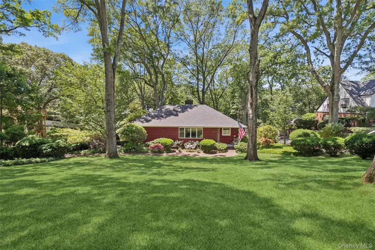 12 Regent Place, Huntington, NY 11743 - #1