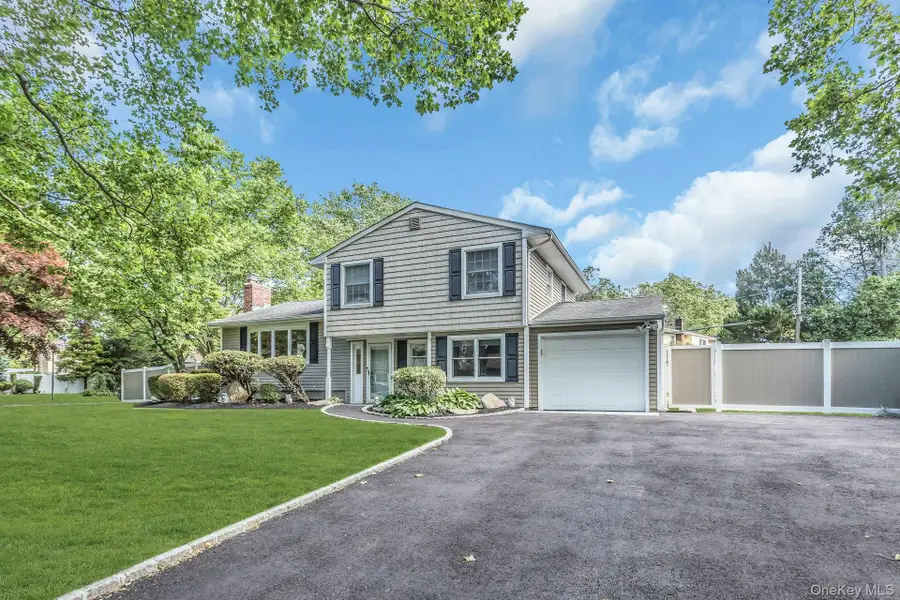 20 Danton Street, Melville, NY 11747 - #2