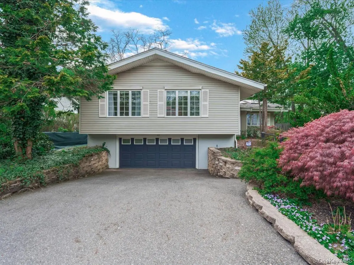 69 Roger Drive, Port Washington, NY 11050 - #1