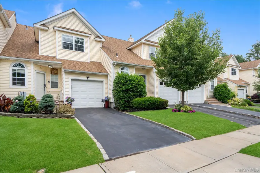 3 Blueberry Court, Melville, NY 11747 - #2