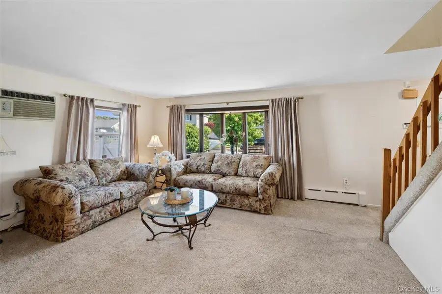 4 Dennis Lane, Bethpage, NY 11714 - #2