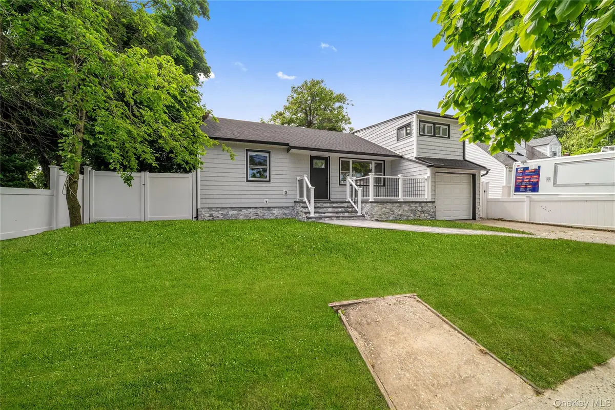 207 Wright Street, Westbury, NY 11590 - #1